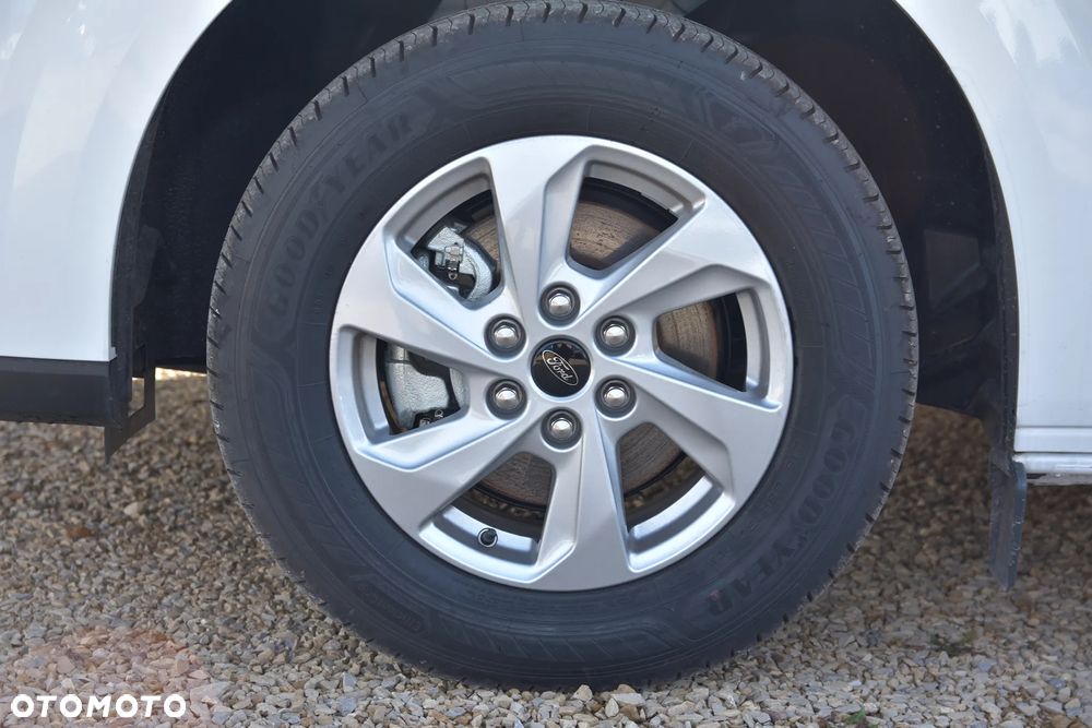 Ford Transit Custom Furgon L2H1 136KM - 22