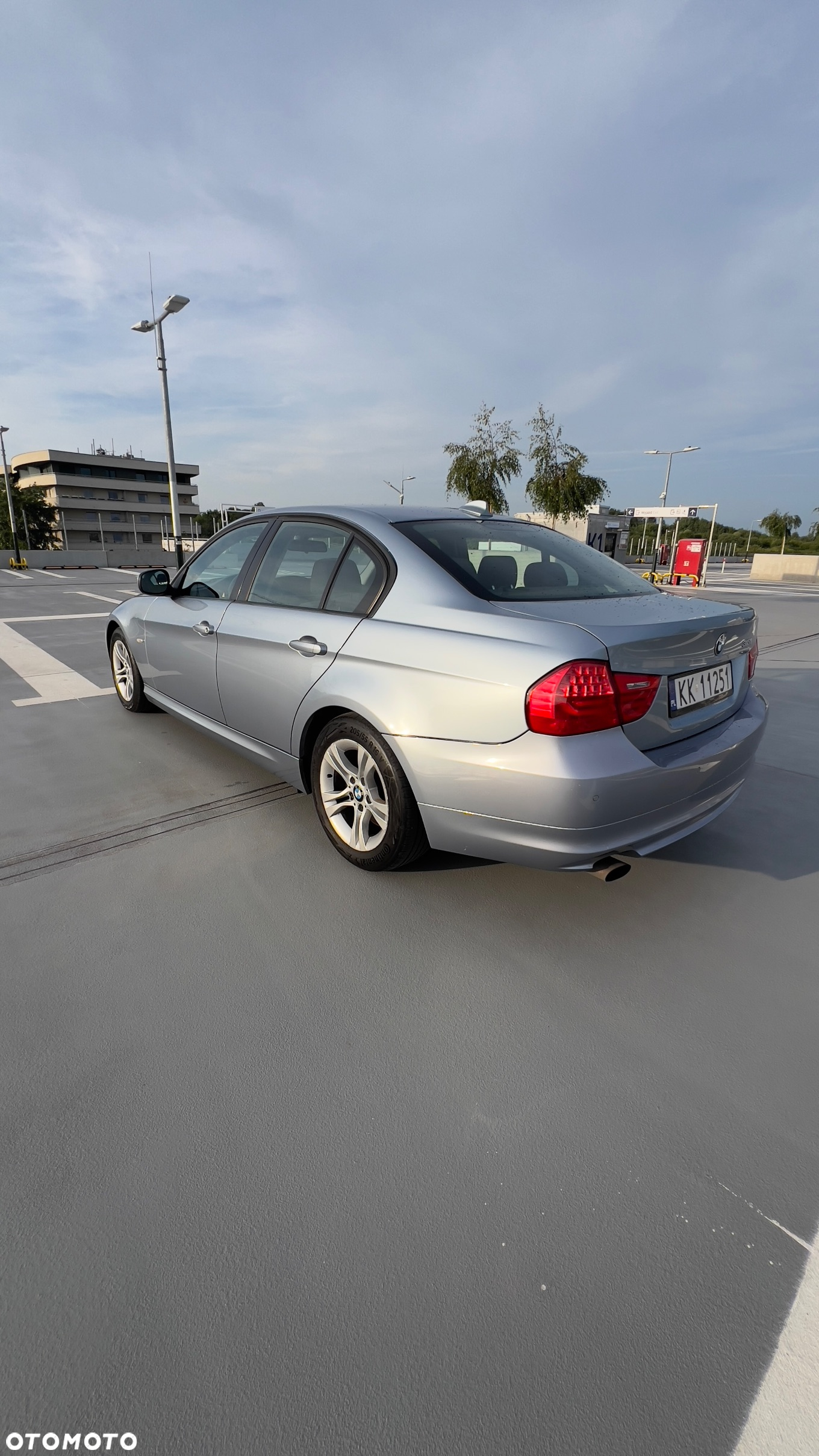 BMW Seria 3 318i - 3