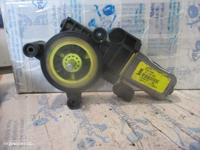 Motor Elevador Vidro 51895384 FIAT GRANDE PUNTO 2015 1.3JTD 84CV 5P PRETO F DRT - 1