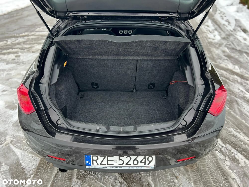 Alfa Romeo Giulietta 1.6 JTDM Veloce - 22