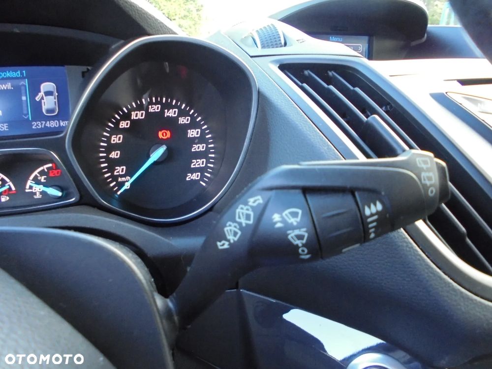 Ford Kuga 2.0 TDCi 4x2 Titanium - 29
