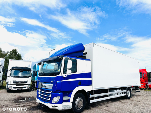 DAF CF 290 / SYPIALNA KABINA / PODGRZEWANA / WINDA /DMC 20.5T