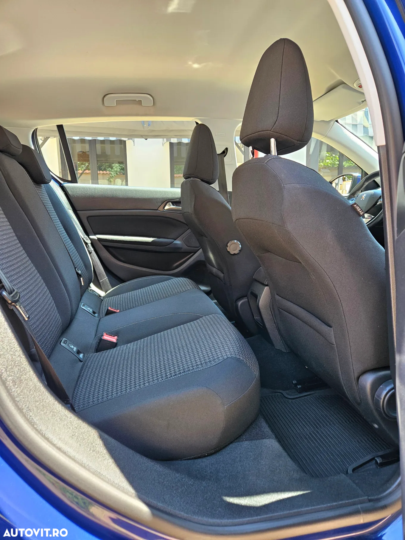 Peugeot 308 1.6 e-HDI FAP STT Active - 12