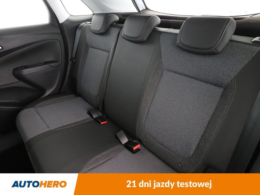 Opel Crossland X - 14