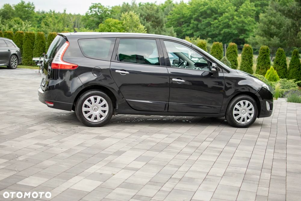 Renault Grand Scenic - 22