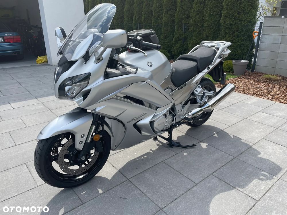Yamaha FJR - 3