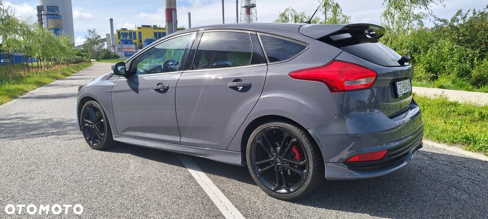 Ford Focus 2.0 TDCi ST-2 - 4