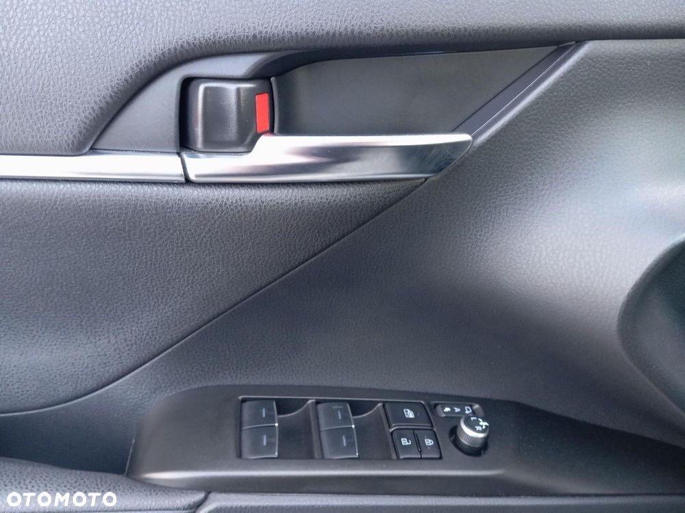 Toyota Camry 2.5 Hybrid Prestige CVT - 20