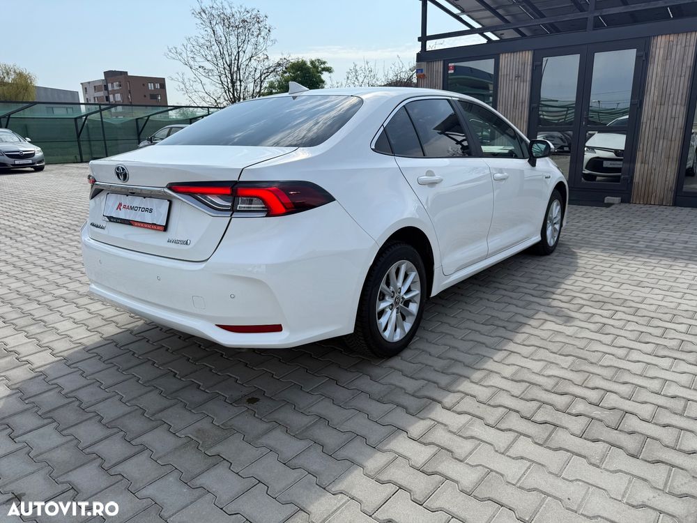 Toyota Corolla 1.8 HSD Dynamic - 11