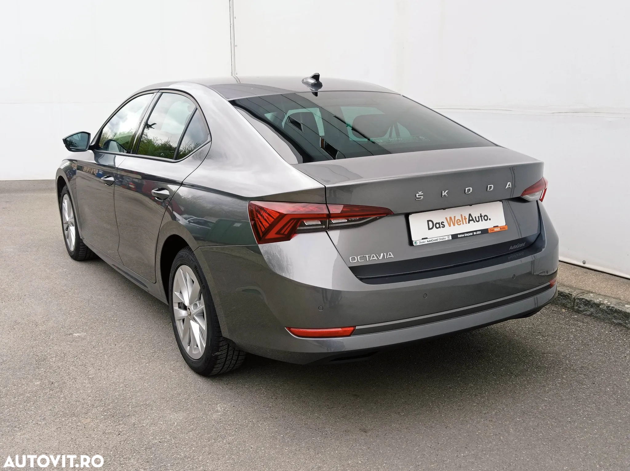 Skoda Octavia 2.0 TDI DSG Style - 7
