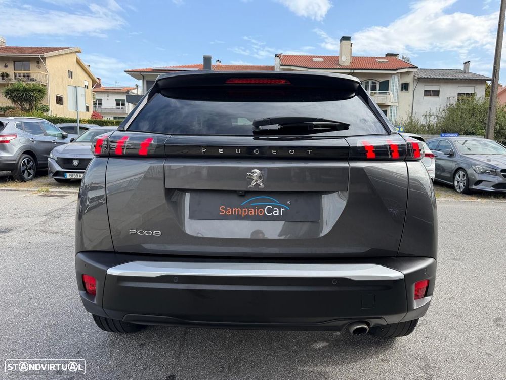 Peugeot 2008 1.5 BlueHDi Allure EAT8 - 13