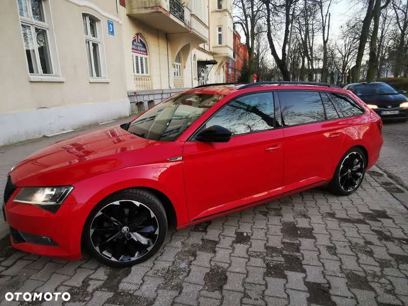 Skoda Superb 2.0 TDI SCR 4x4 Sportline DSG - 11