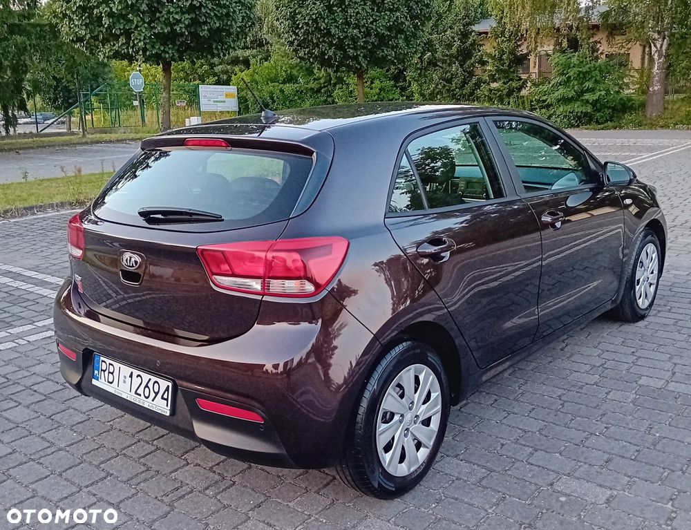 Kia Rio 1.2 L - 18