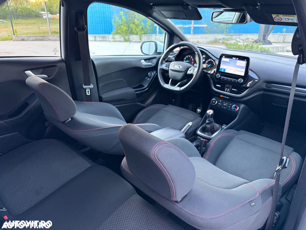 Ford Fiesta 1.1 S&S ST-LINE - 6