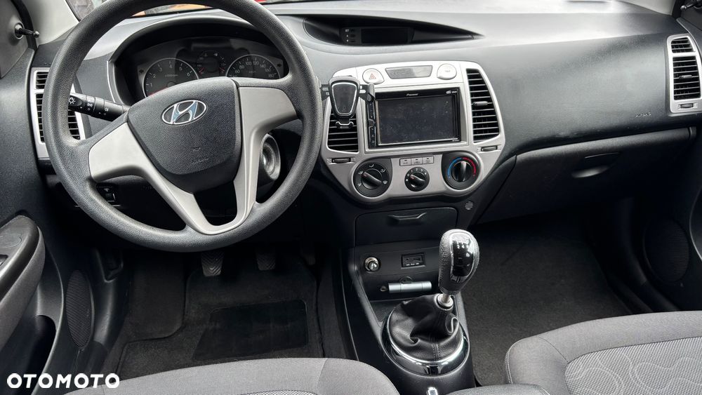 Hyundai i20 - 13