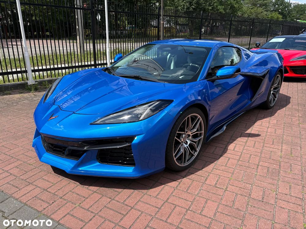 Chevrolet Corvette - 30