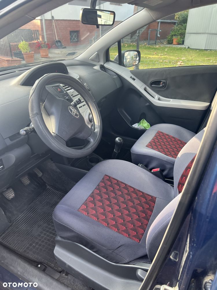 Toyota Yaris - 6