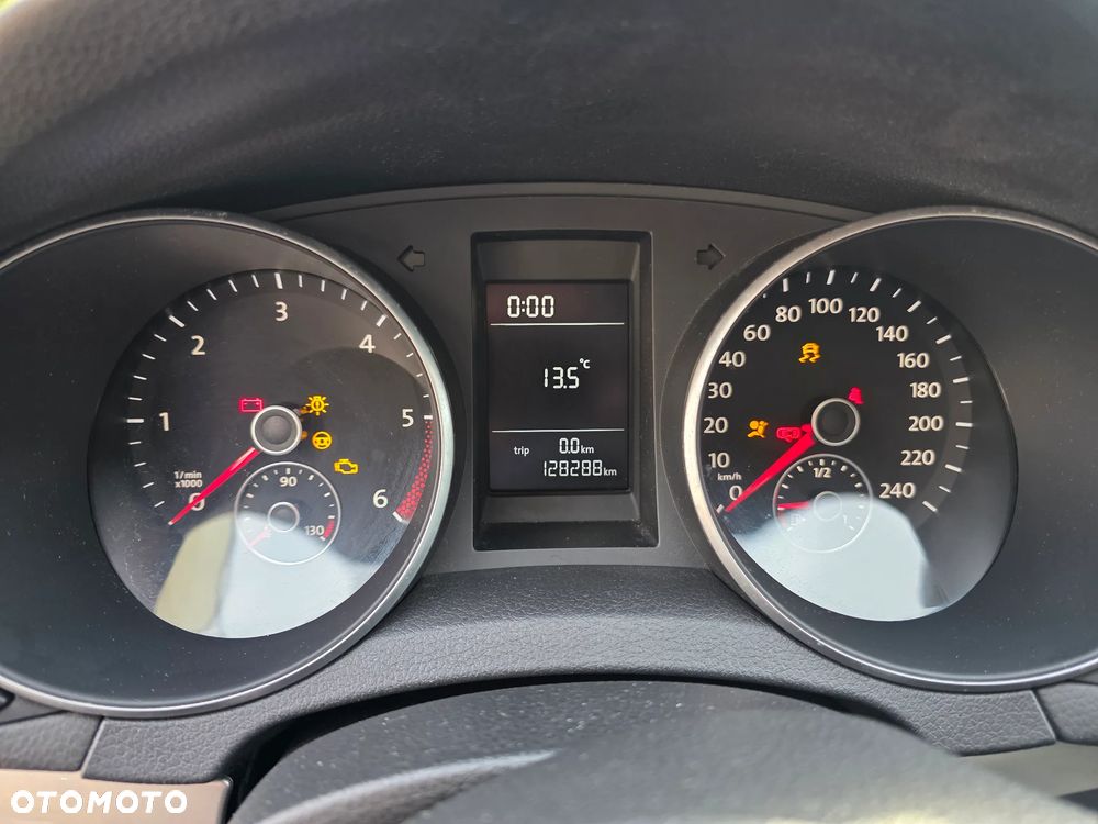 Volkswagen Golf - 15