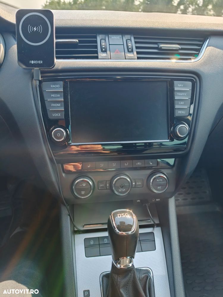 Skoda Octavia 2.0 TDI (Green tec) DSG Ambition - 19