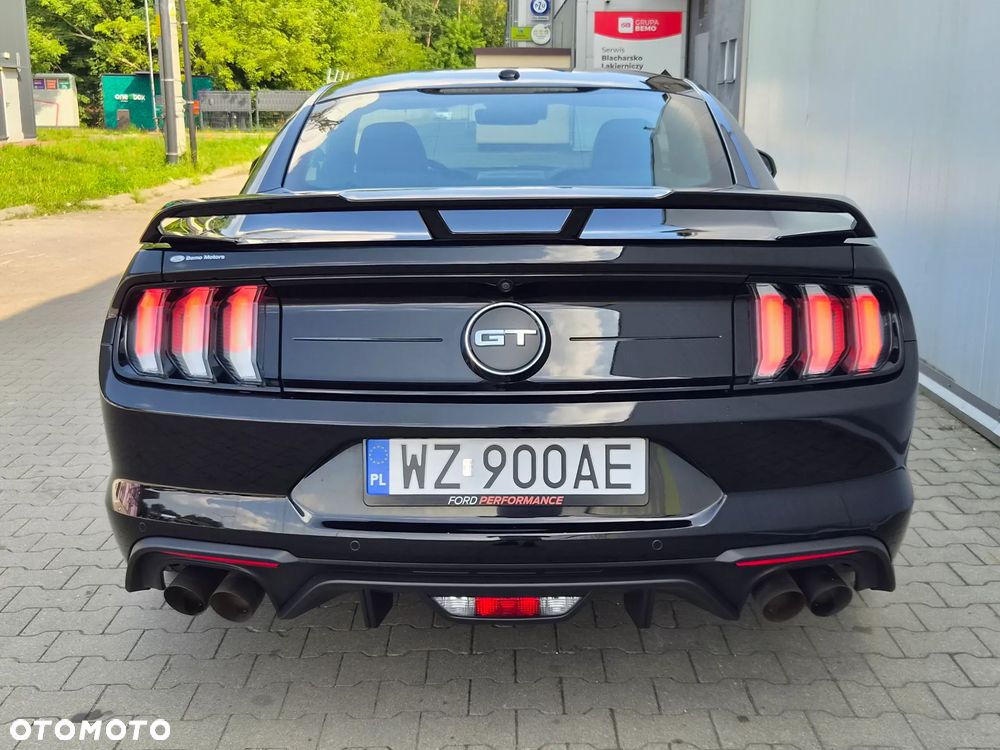 Ford Mustang - 32