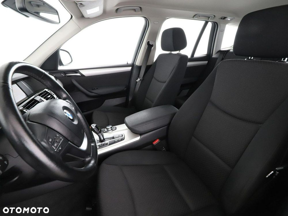 BMW X3 xDrive20d - 14