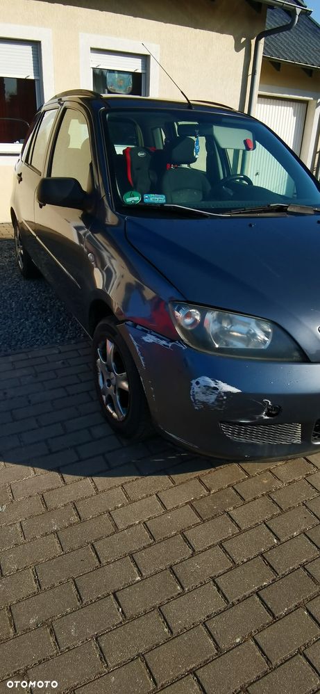 Mazda 2 1.4 Core + - 9
