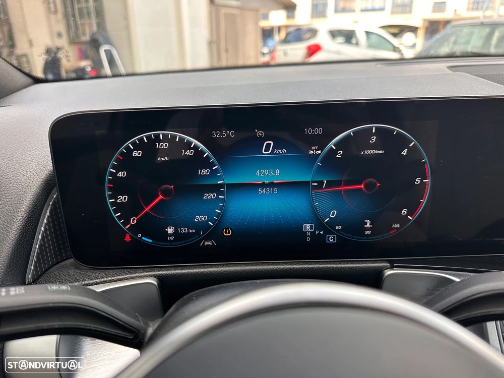 Mercedes-Benz GLB 220 d 4Matic Progressive - 11