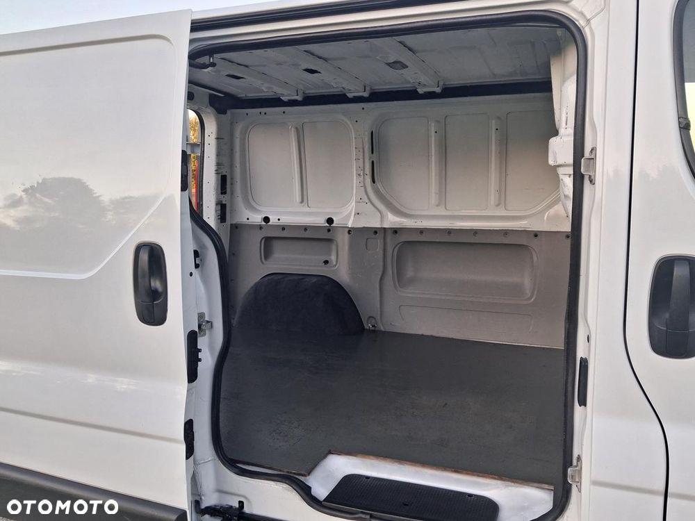 Renault Trafic - 24