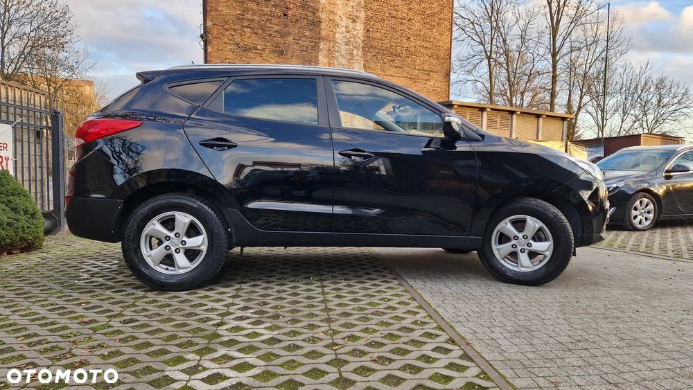 Hyundai ix35 1.6 2WD Fifa World Cup Edition - 17