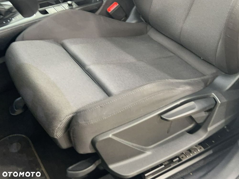 Audi Q3 35 TFSI mHEV S tronic - 17
