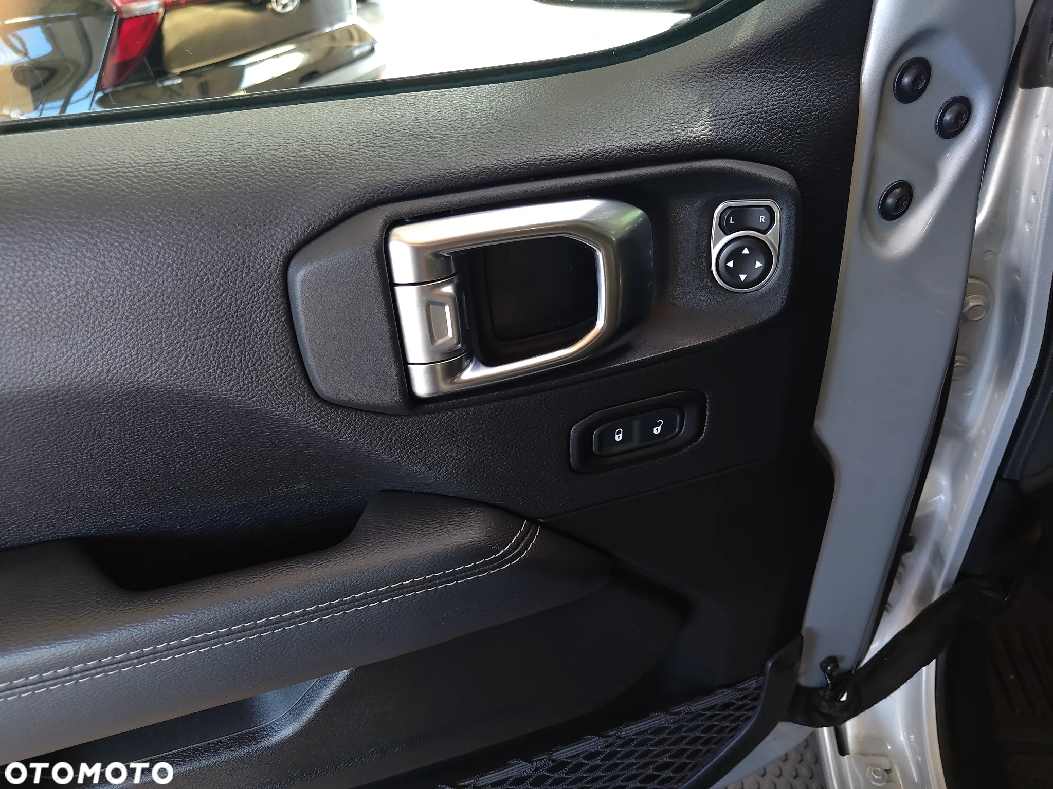 Jeep Wrangler Unlimited 2.0 Turbo PHEV 4xe Sahara - 17
