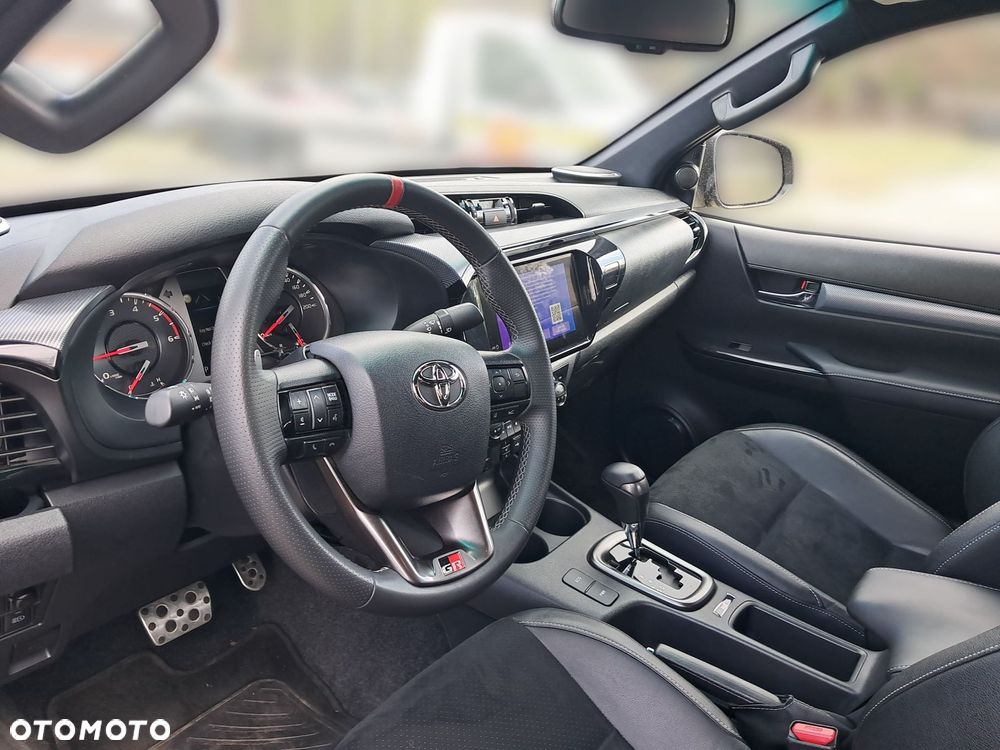 Toyota Hilux 2.8 D-4D Double Cab GR Sport II 4x4 - 3