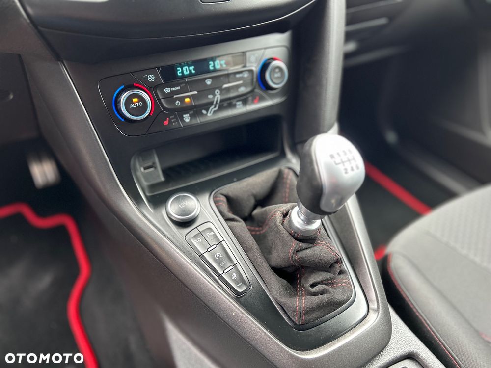 Ford Focus 1.5 EcoBoost ST-Line ASS - 22