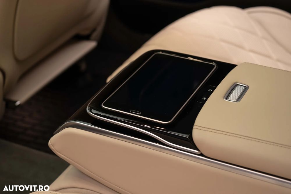 Mercedes-Benz S - 32