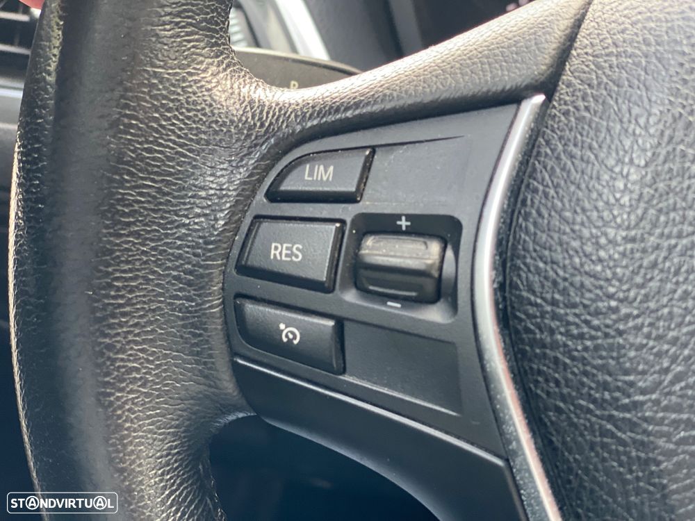 BMW 116 d EDynamics Advantage - 22