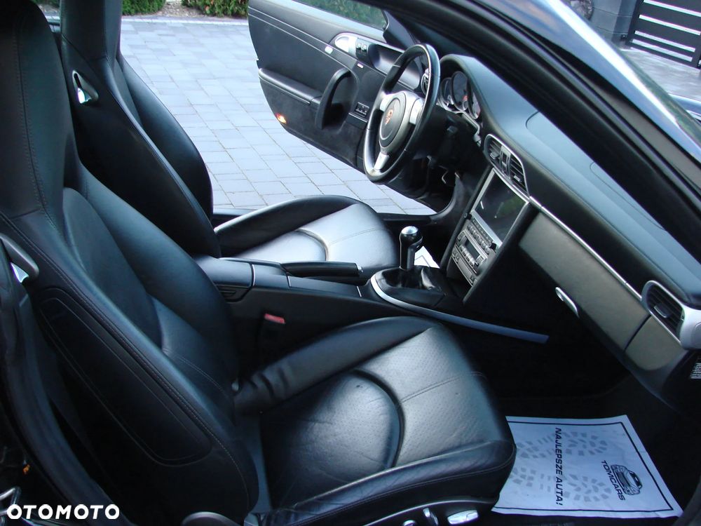 Porsche 911 Carrera 4 S - 20