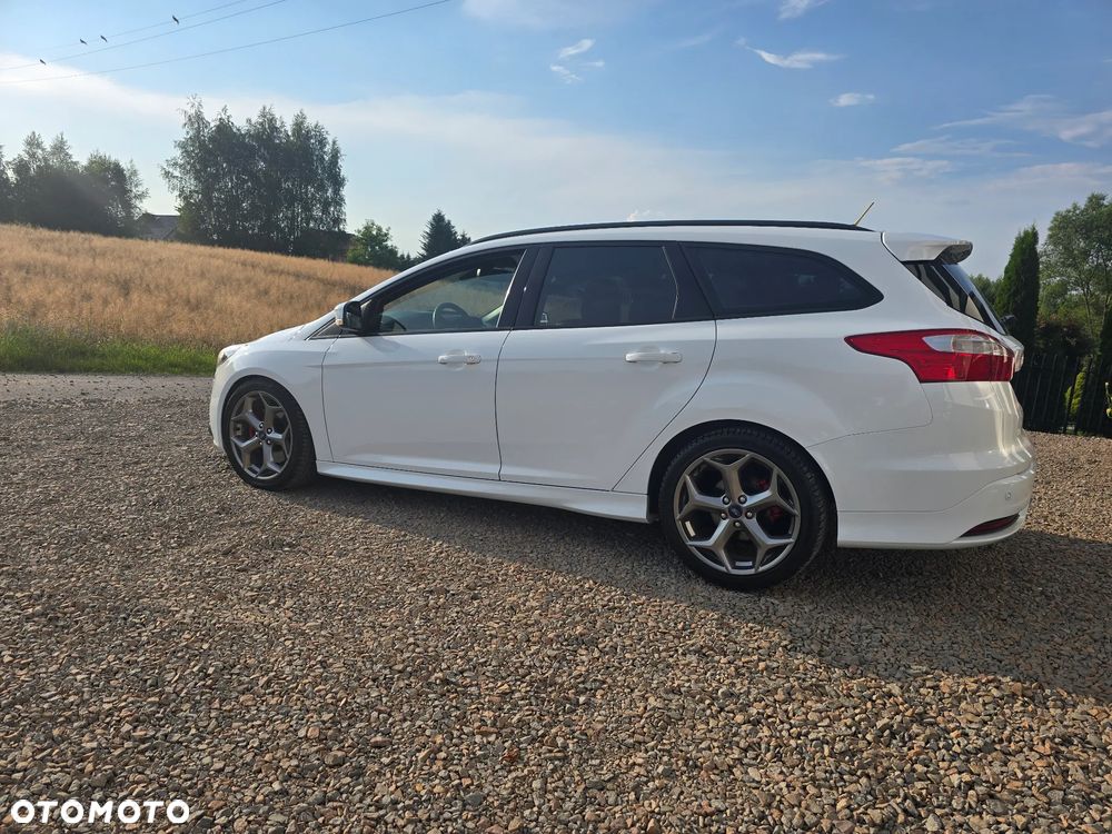 Ford Focus 2.0 EcoBoost ST - 3