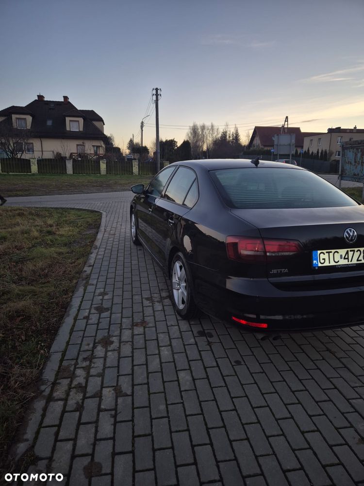 Volkswagen Jetta - 6