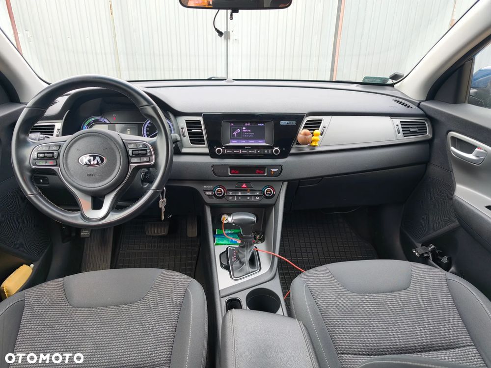 Kia Niro 1.6 GDI Hybrid L - 12