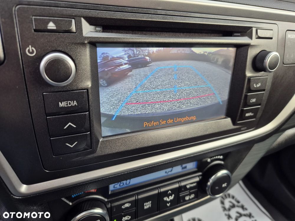 Toyota Auris 1.6 Premium Start - 25