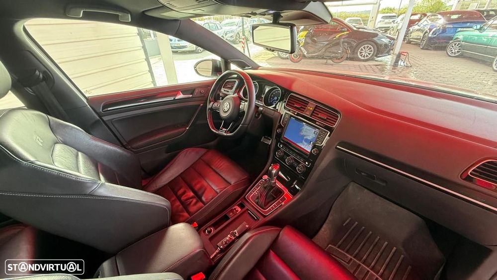 VW Golf - 9