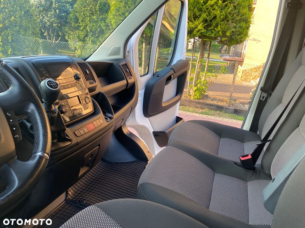 Citroën JUMPER L3H2, brygadowy, 6-osobowy, zakupiony w salonie w Rzeszowie - 25