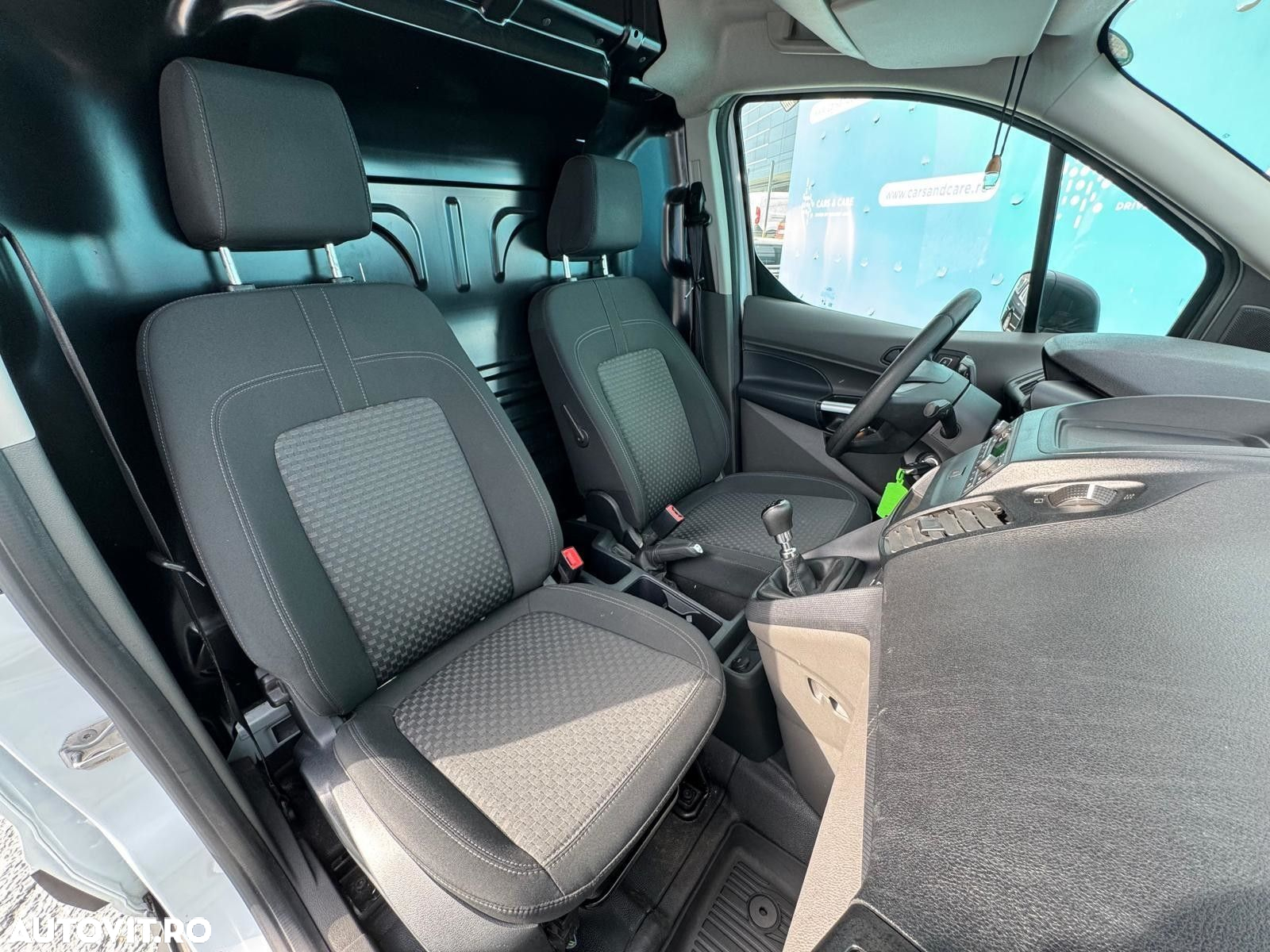 Ford Transit Connect - 10