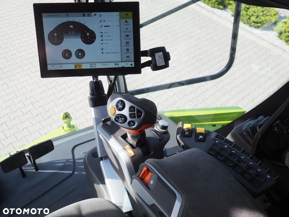 Claas Tucano 570 GPS + V770 - 7