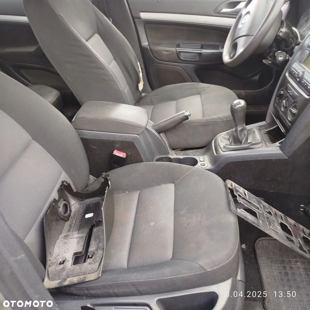 Skoda Octavia 2 na części . - 4