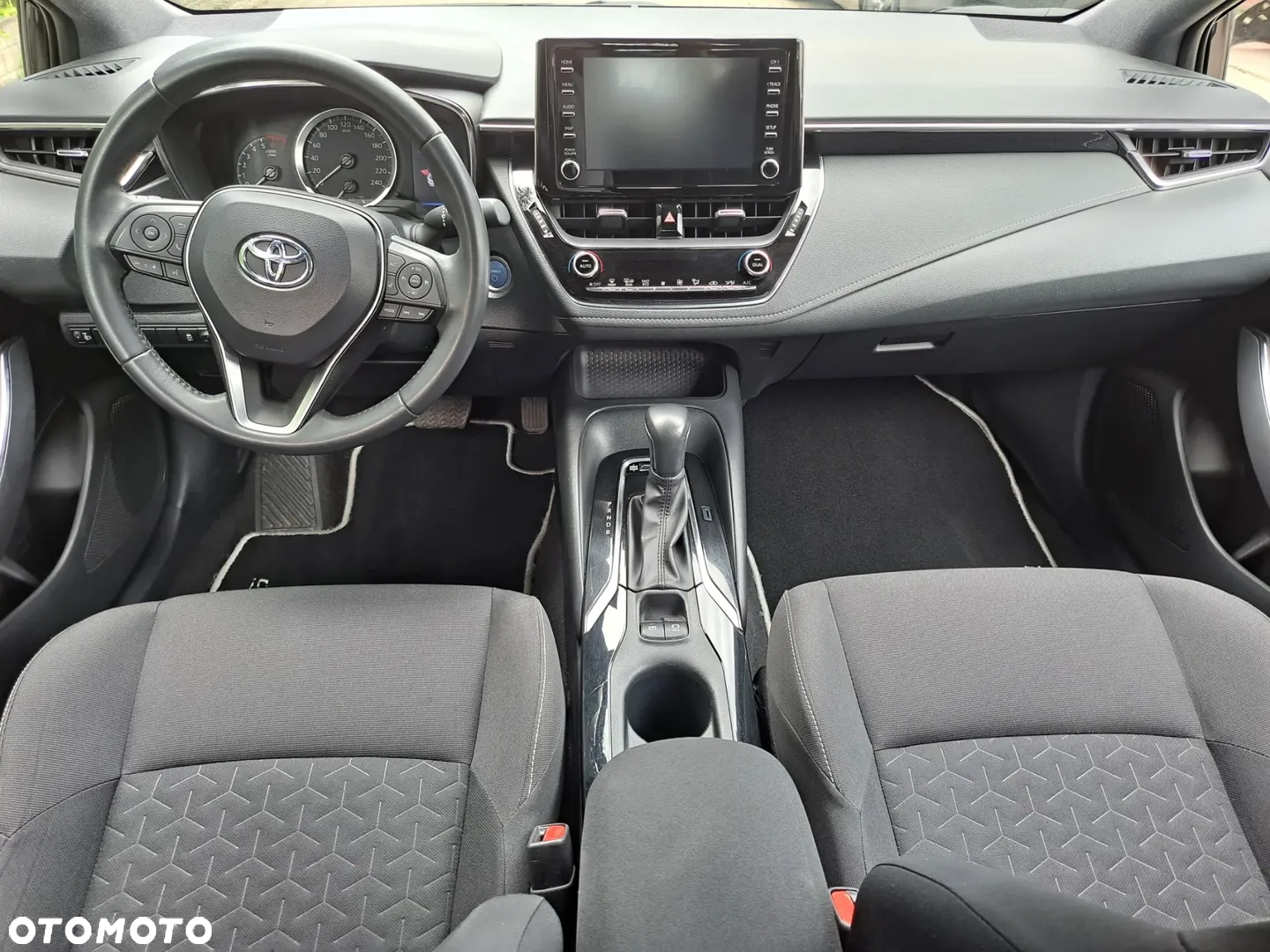 Toyota Corolla 1.8 Hybrid Comfort - 7