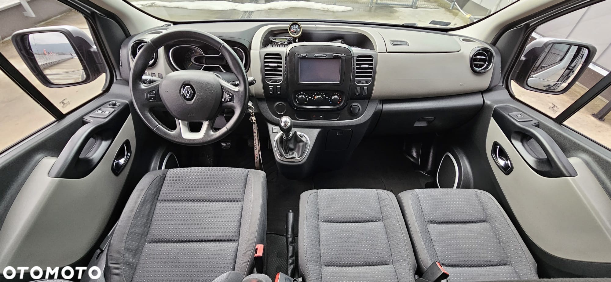 Renault Trafic - 11