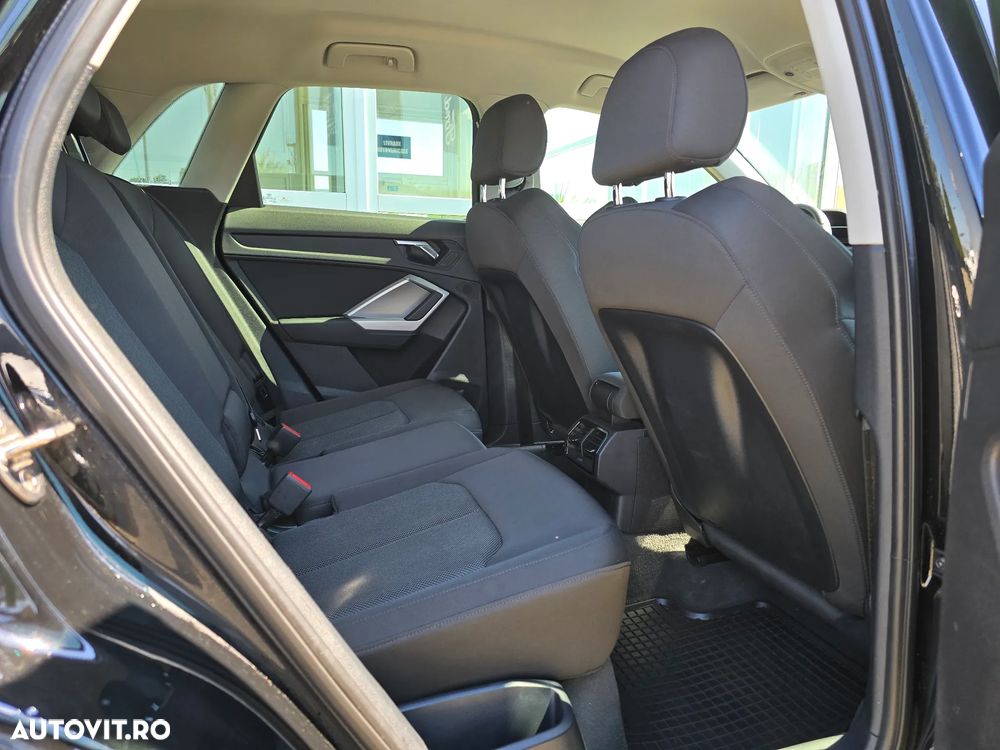 Audi Q3 35 TDI S tronic - 13