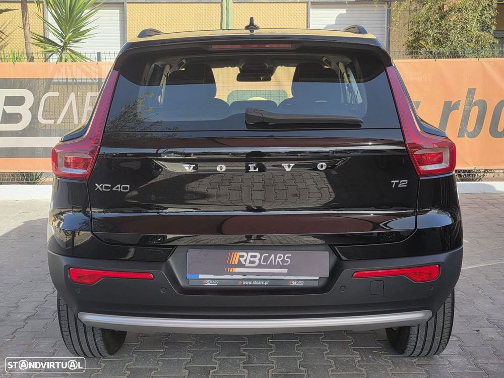 Volvo XC 40 1.5 T2 Essential Auto - 6