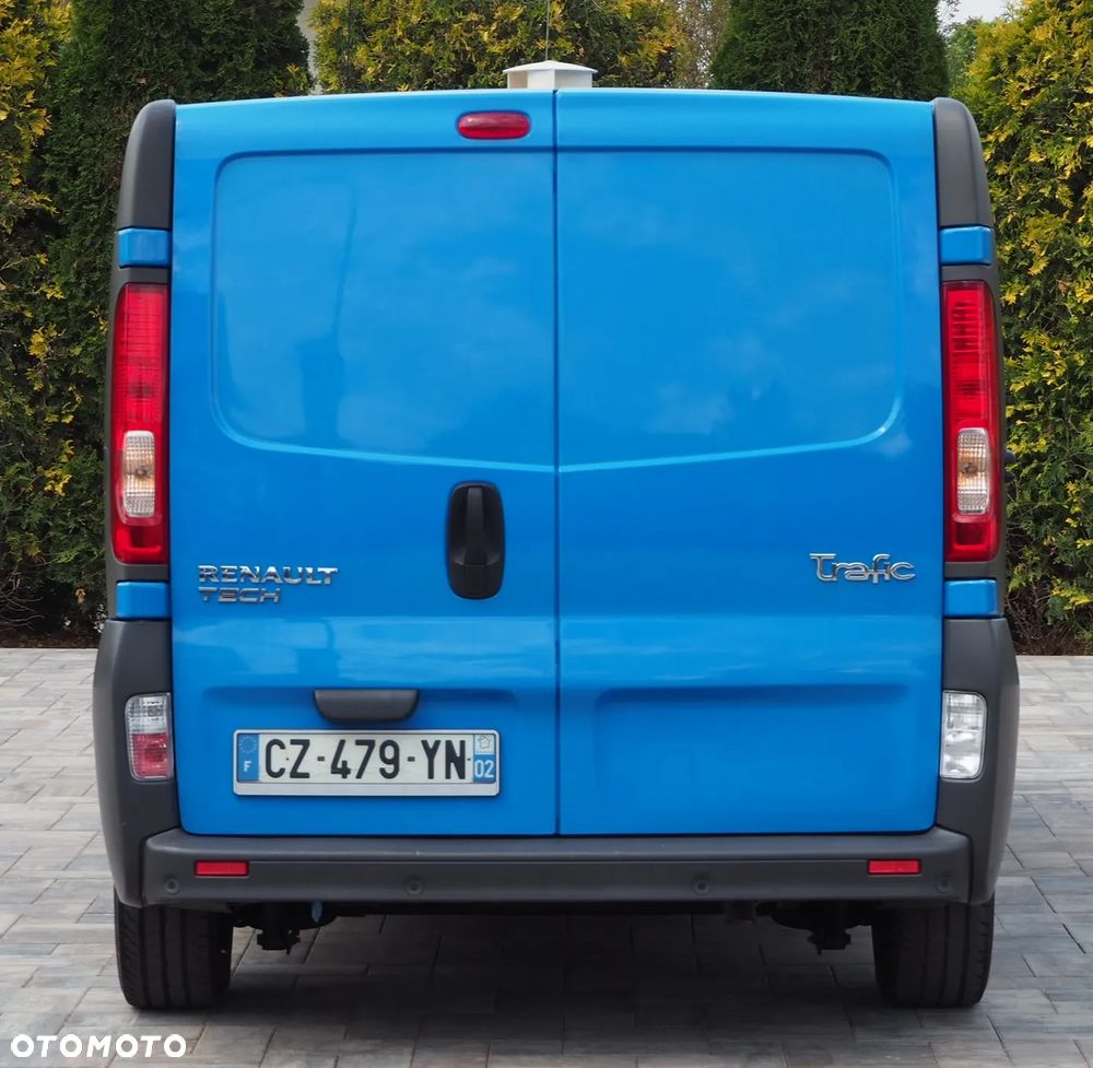 Renault TRAFIC - 10